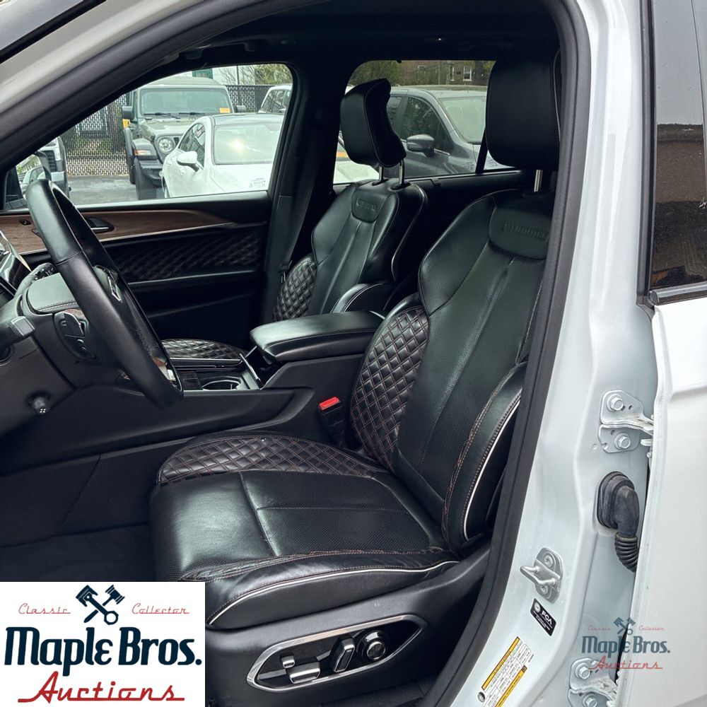 2022 Jeep Grand Cherokee 4xe Summit 4x4