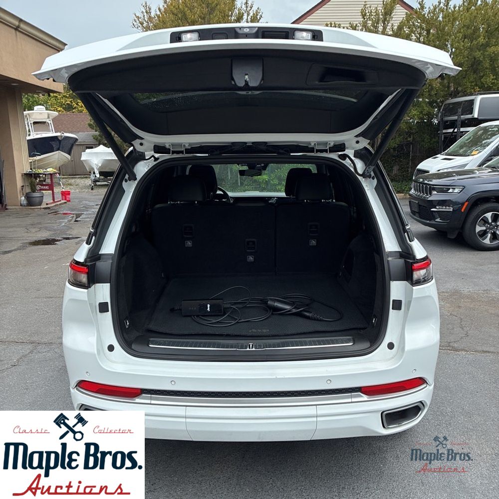 2022 Jeep Grand Cherokee 4xe Summit 4x4
