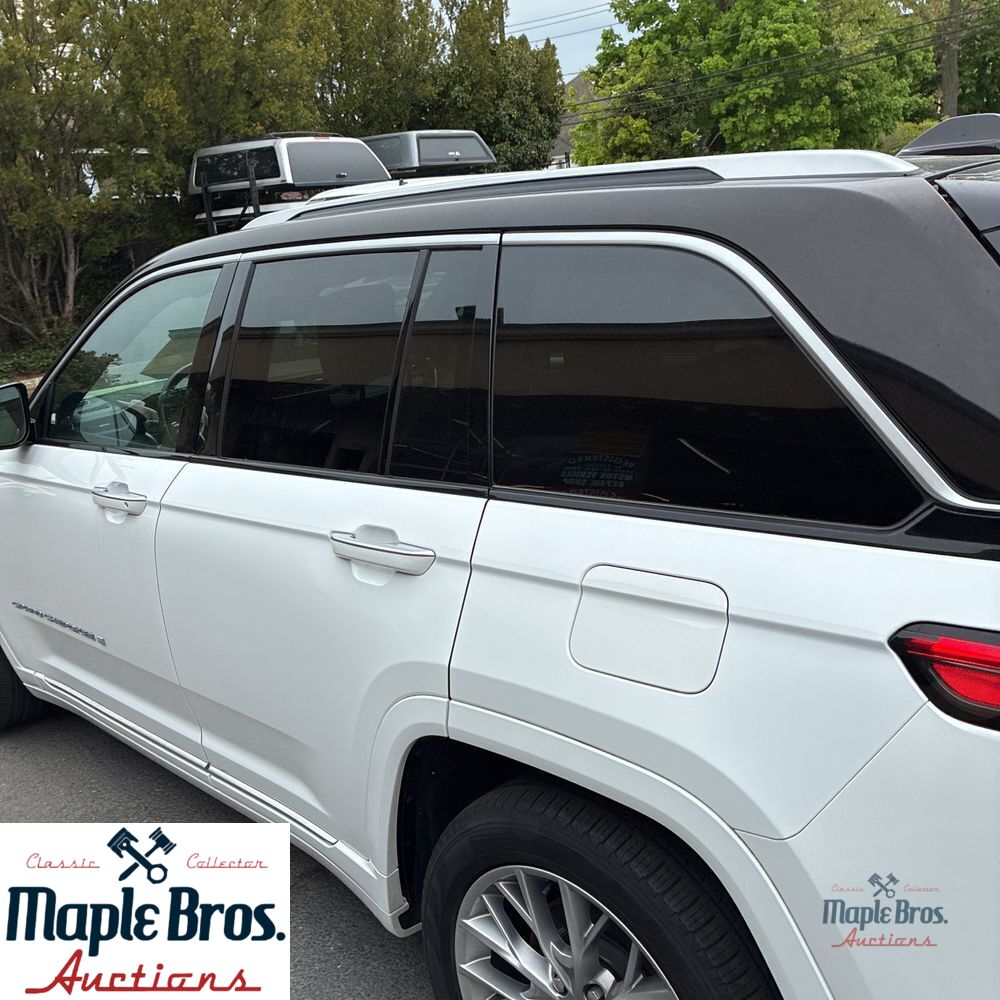 2022 Jeep Grand Cherokee 4xe Summit 4x4