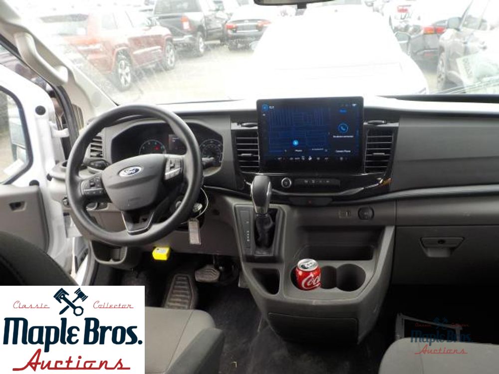 2024 Ford Transit Passenger Wagon XLT