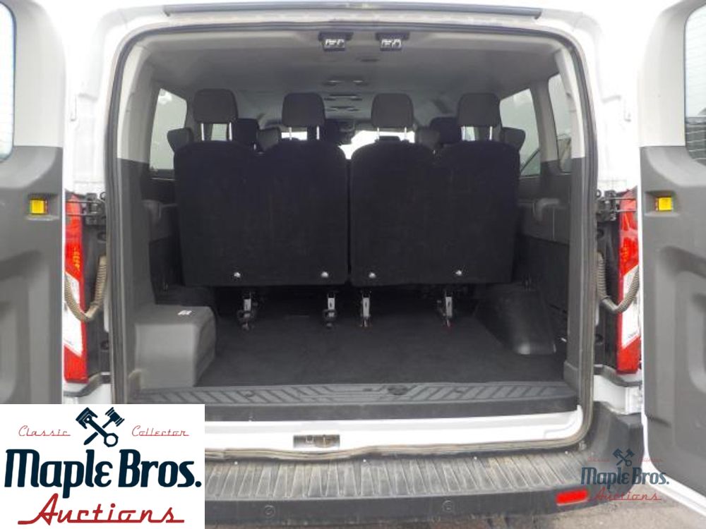 2024 Ford Transit Passenger Wagon XLT
