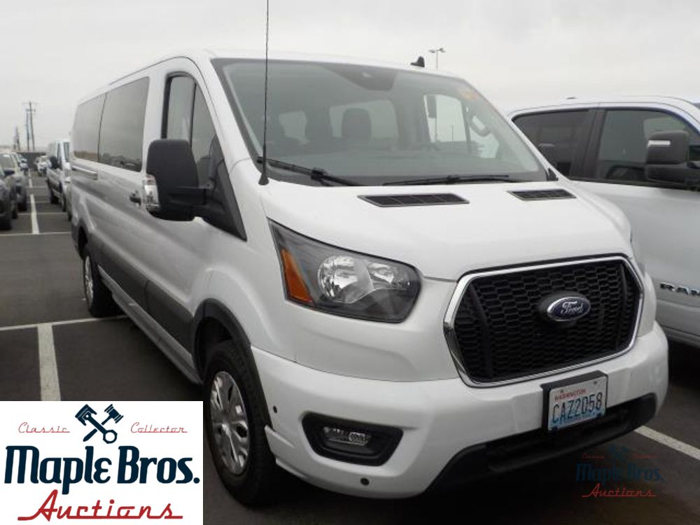2024 Ford Transit Passenger Wagon XLT