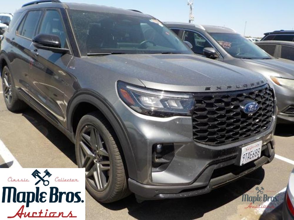 2025 Ford Explorer ST-Line