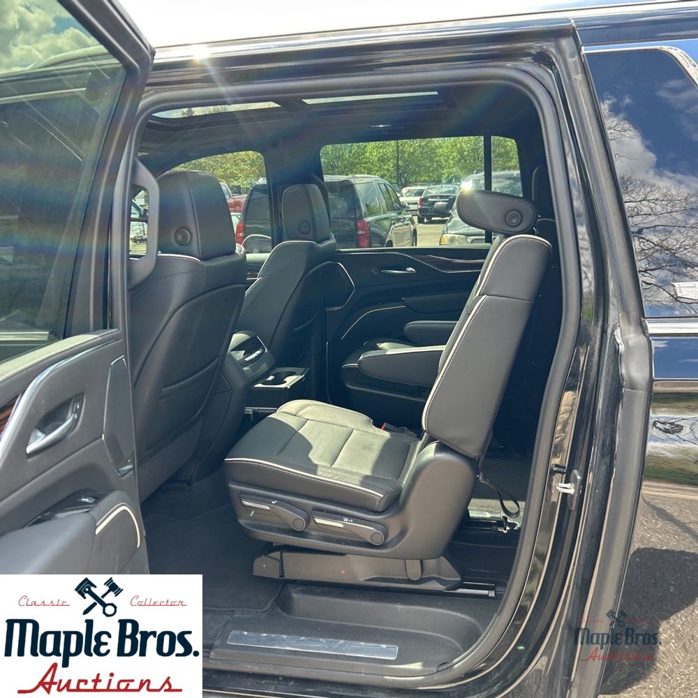 2024 Cadillac Escalade ESV Premium Luxury