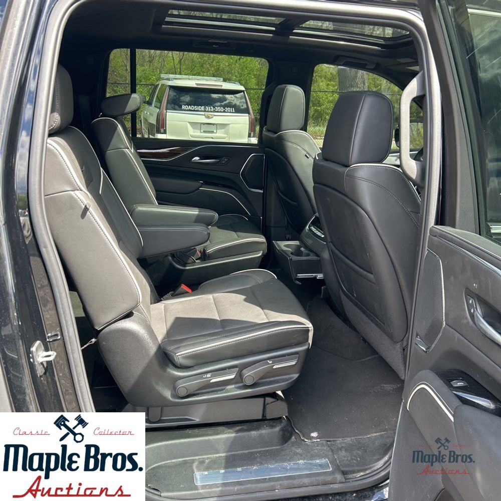 2024 Cadillac Escalade ESV Premium Luxury