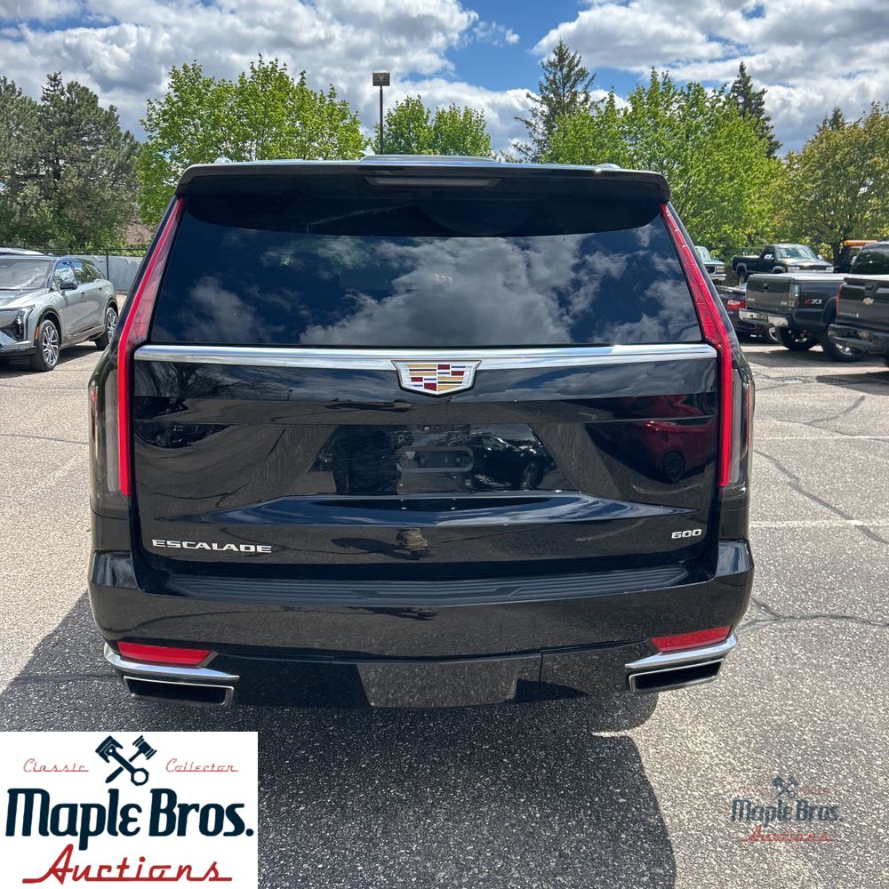 2024 Cadillac Escalade ESV Premium Luxury