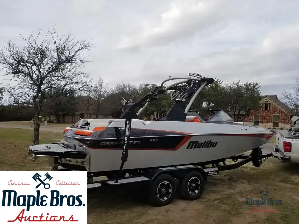 2019 Malibu 22 MXZ Wakesetter