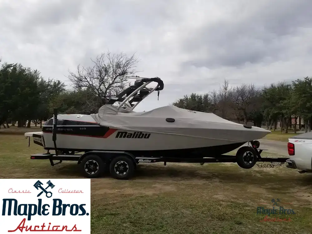 2019 Malibu 22 MXZ Wakesetter