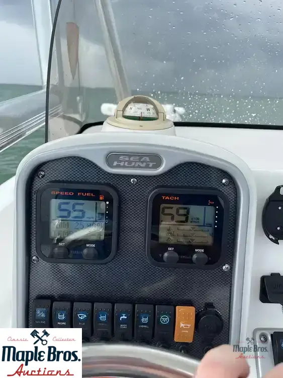 2013 Sea Hunt 24 BR