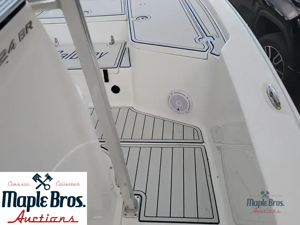 2013 Sea Hunt 24 BR