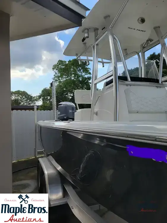 2013 Sea Hunt 24 BR