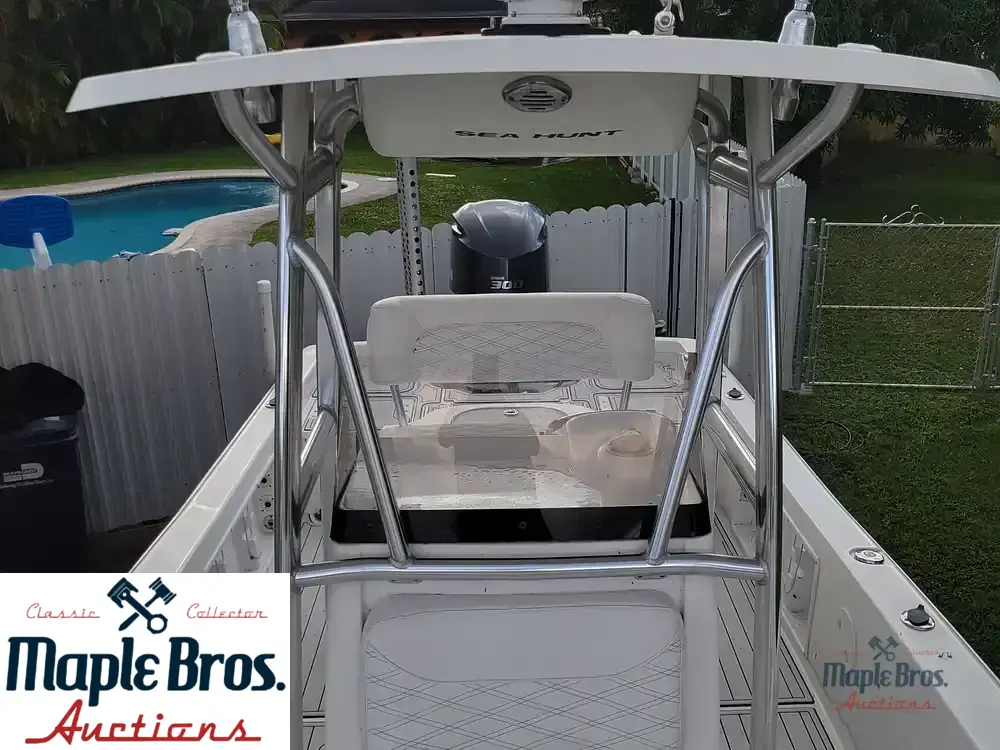 2013 Sea Hunt 24 BR