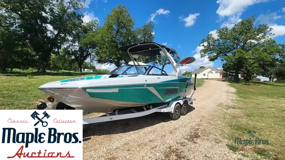 2020 Malibu 22 LSV