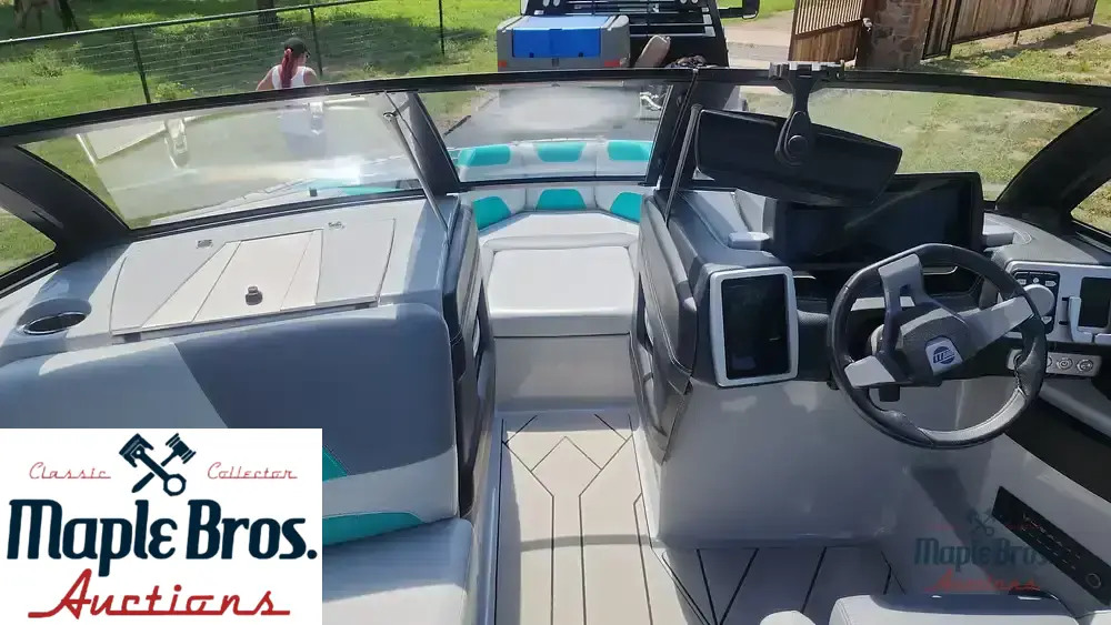 2020 Malibu 22 LSV
