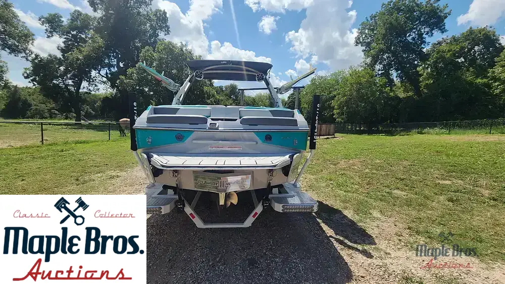 2020 Malibu 22 LSV
