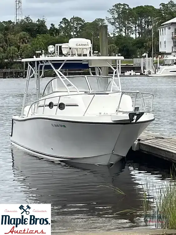1994 Mako 295 FD Cabin