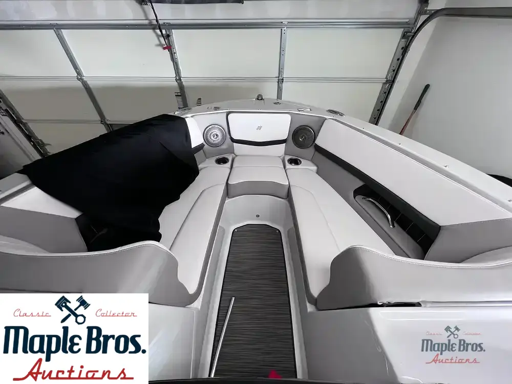 2018 Four Winns H210