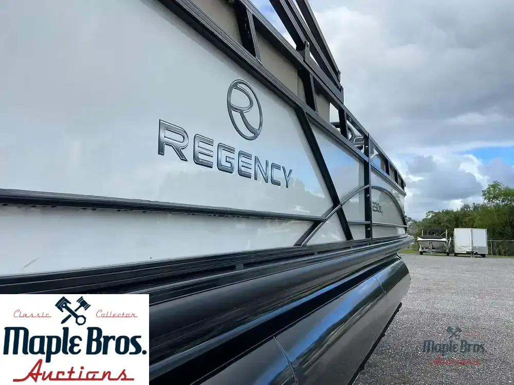 2020 Regency 230 DL3