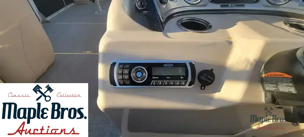 2019 Sun Tracker 22 XP3