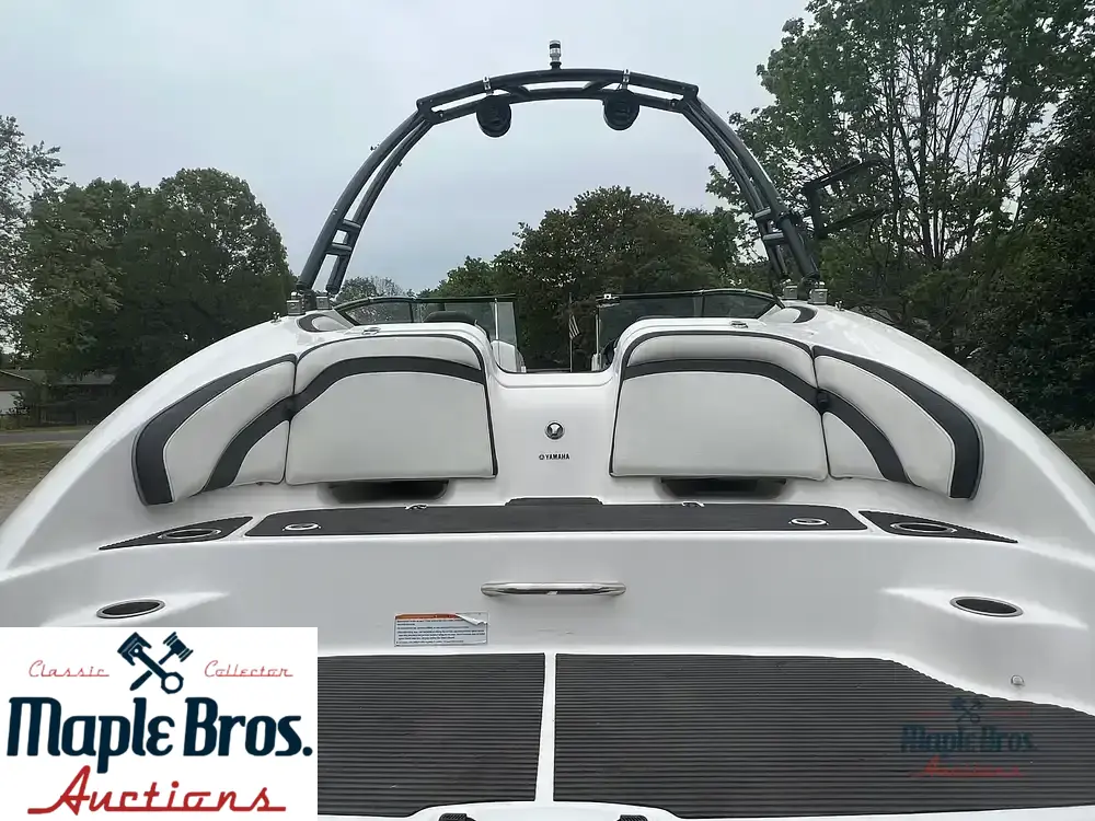 2015 Yamaha SX240