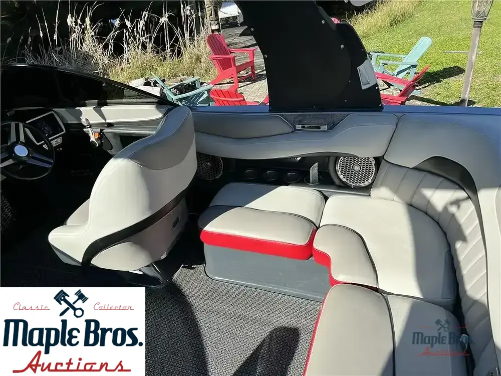 2015 Malibu Wakesetter 22 Mxz