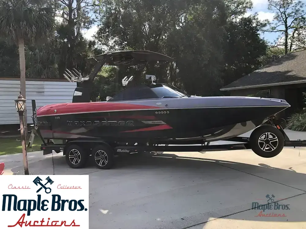 2015 Malibu Wakesetter 22 Mxz