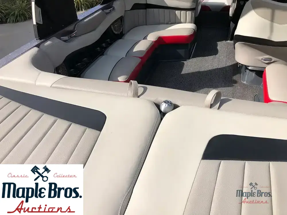 2015 Malibu Wakesetter 22 Mxz