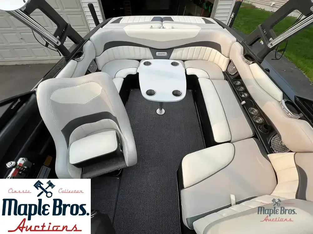 2013 Malibu Wakesetter 22 MXZ