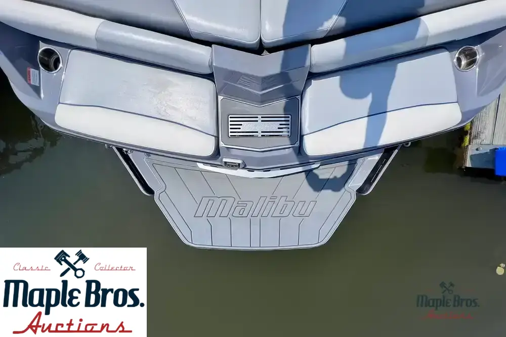 2021 Malibu 22 LSV