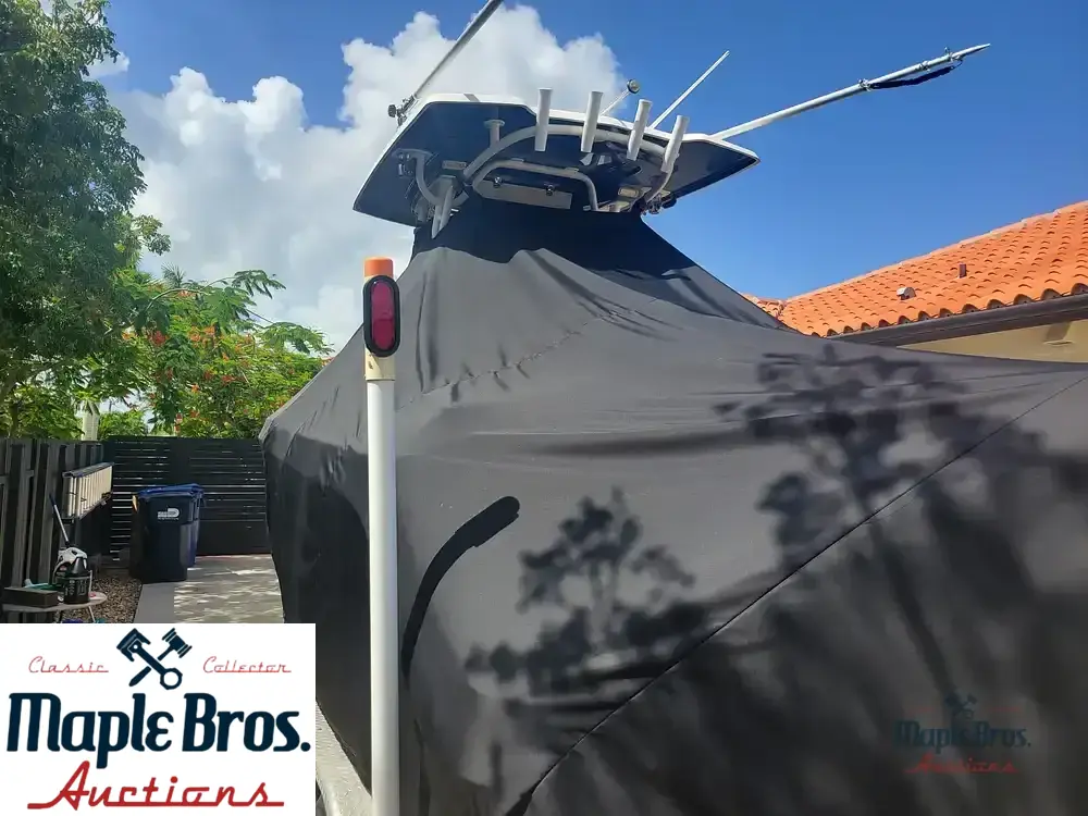 2017 Robalo R222