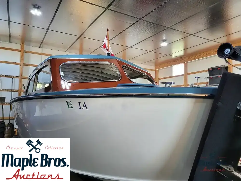 1948 Higgins Deluxe Sedan Cruiser