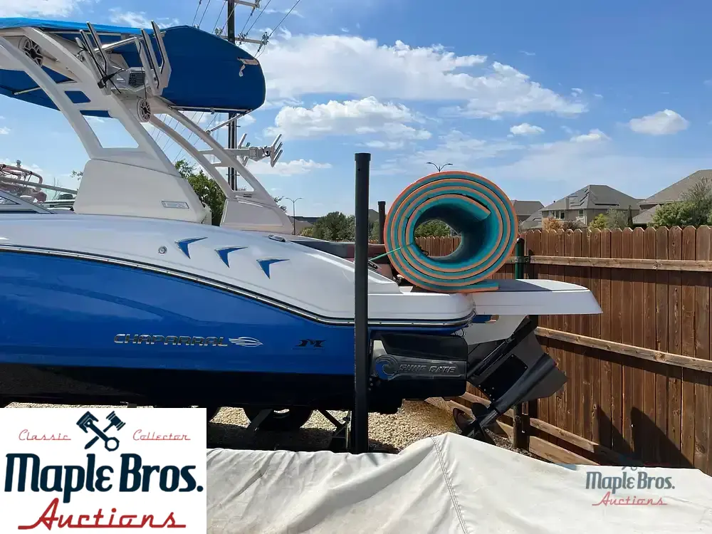2021 Chaparral 21 Surf