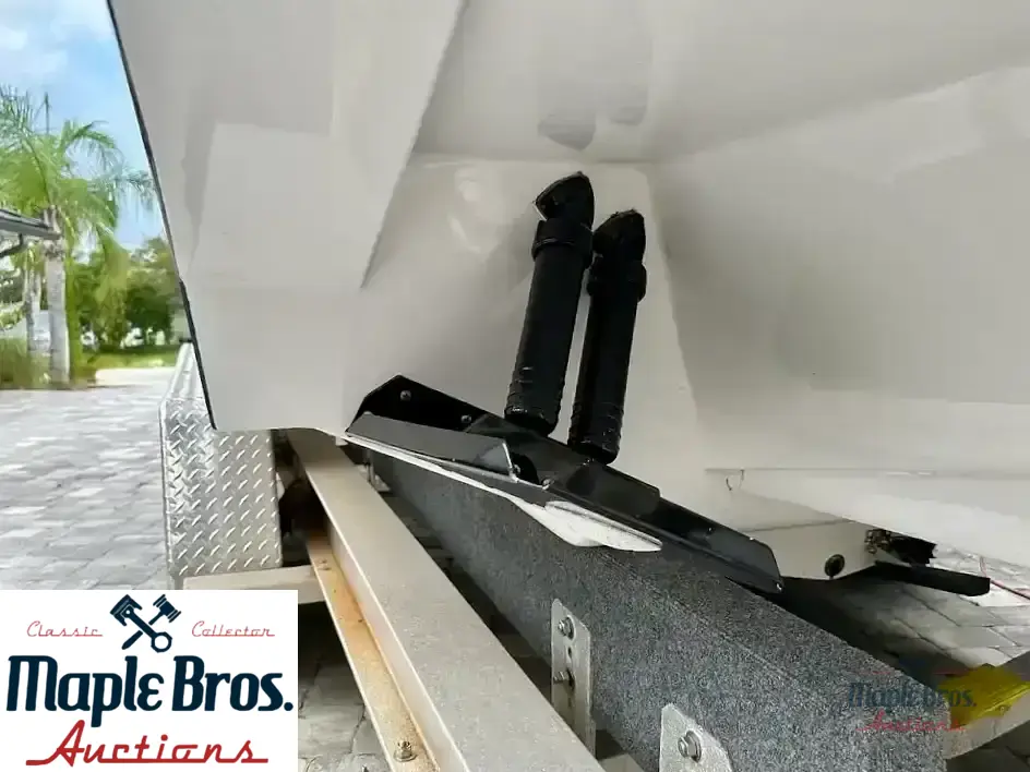 2006 Marlago FS 35 Center Console Cuddy
