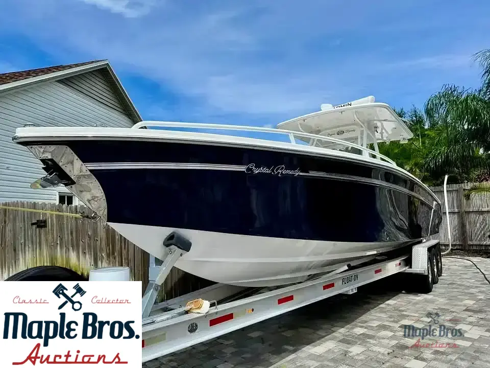 2006 Marlago FS 35 Center Console Cuddy