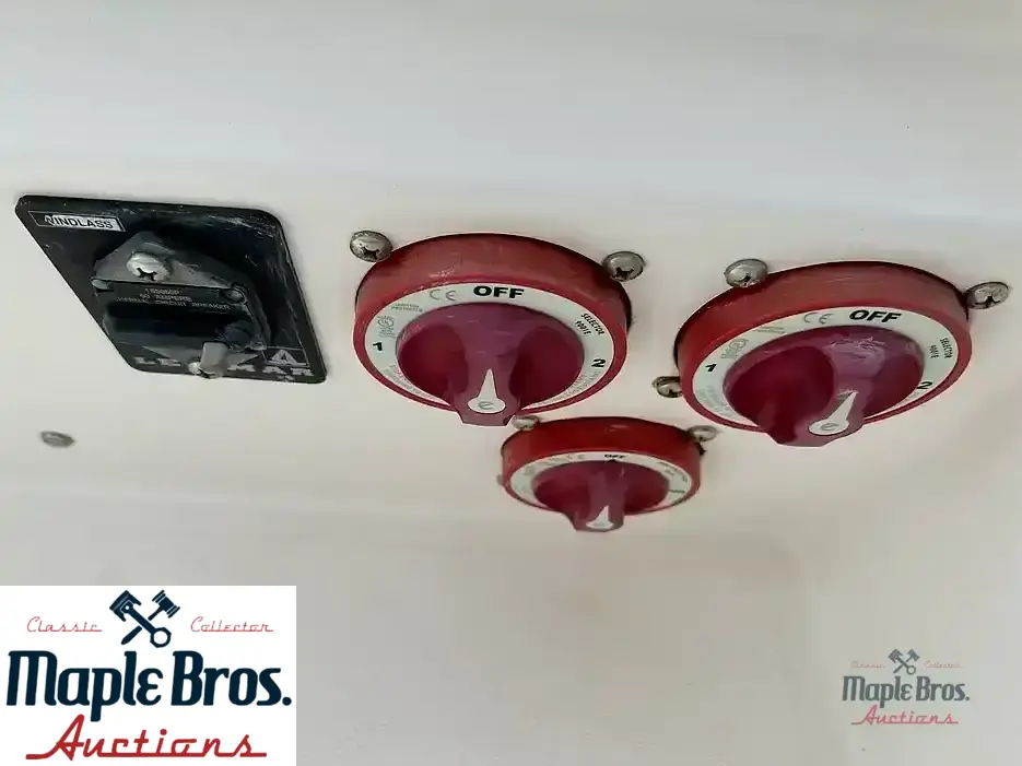 2006 Marlago FS 35 Center Console Cuddy