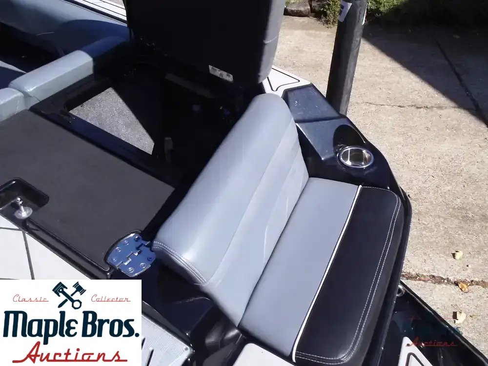 2020 Malibu Wakesetter 22 MXZ