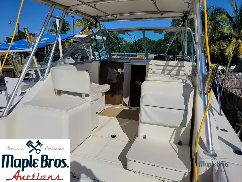 1999 Pursuit 3000 Express