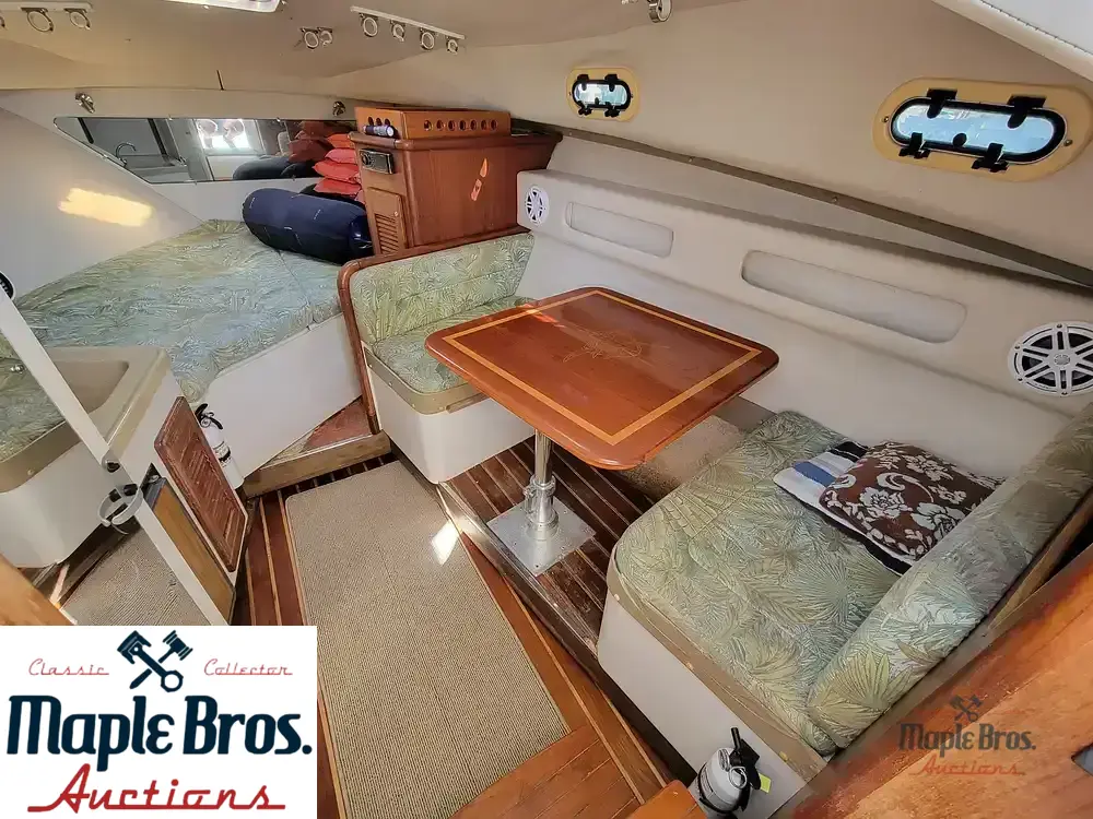 1999 Pursuit 3000 Express