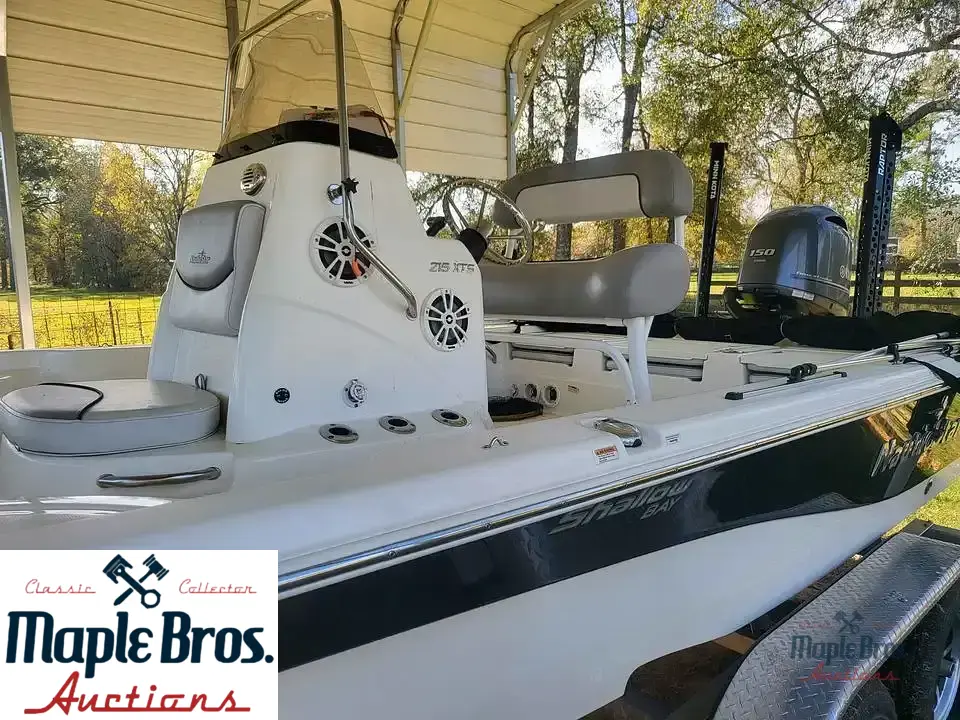 2021 NauticStar 215 XTS Shallow Bay