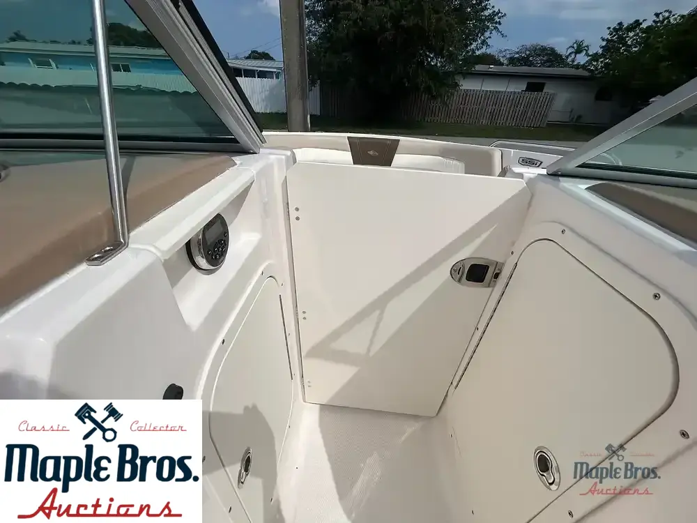 2022 Chaparral 23 SSi OB