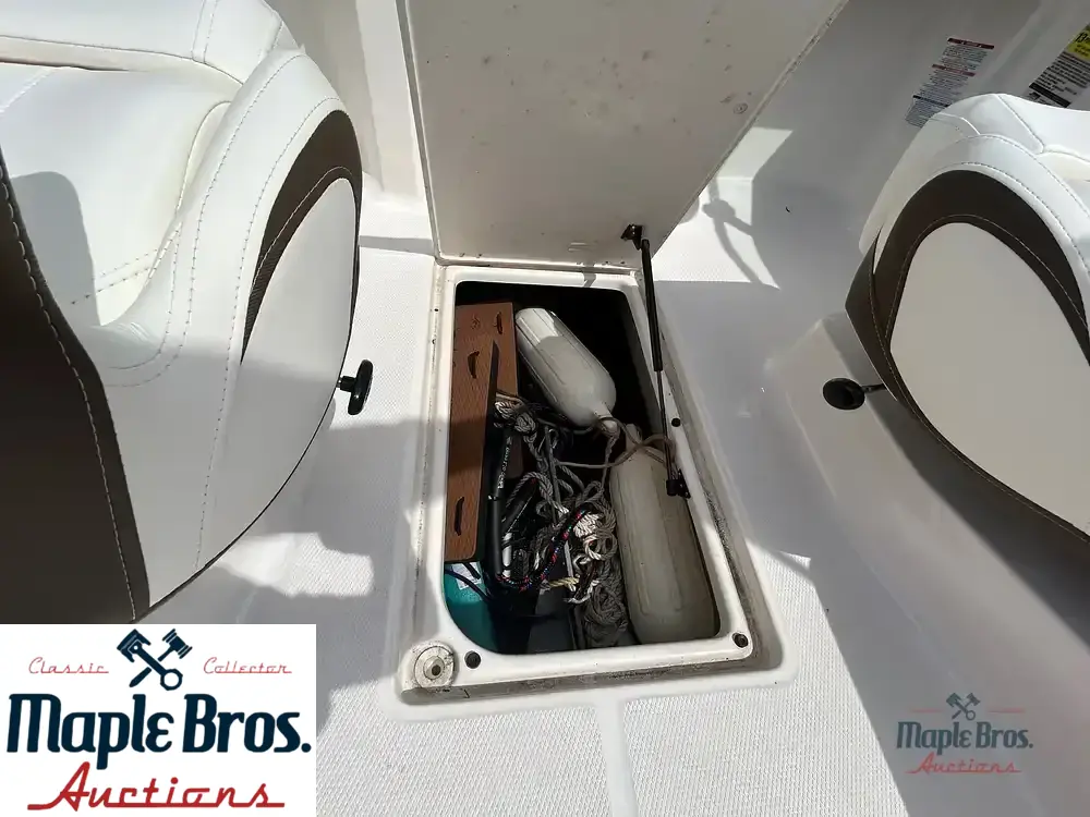 2022 Chaparral 23 SSi OB