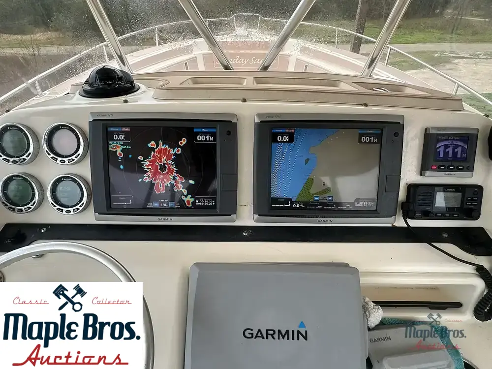 2002 Pursuit 3070 CC