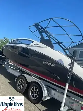 2019 Yamaha 275 SE