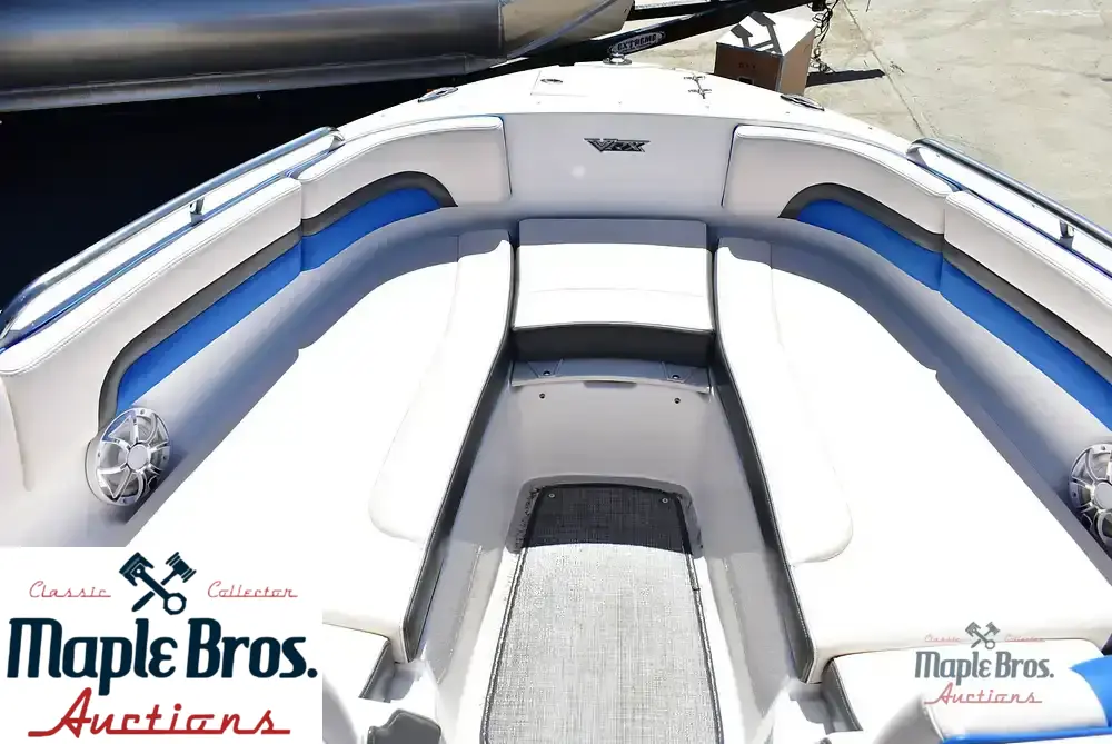 2018 Chaparral 2430 VRX