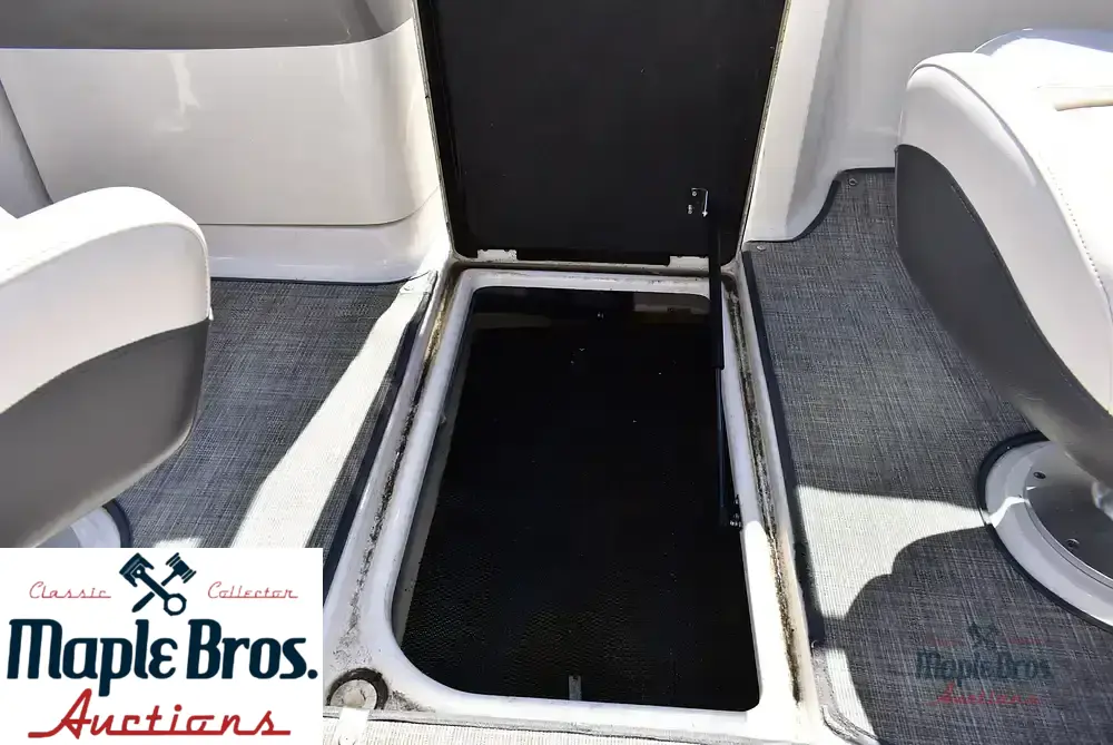 2018 Chaparral 2430 VRX