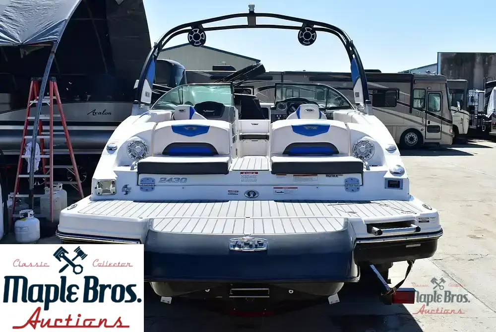 2018 Chaparral 2430 VRX