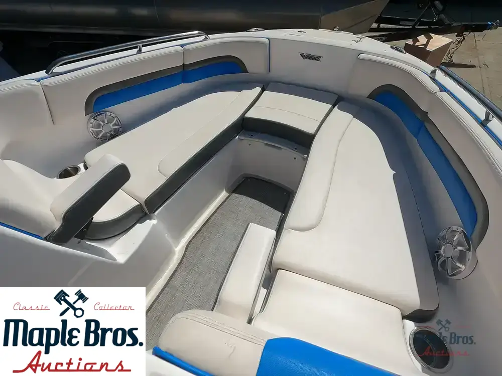 2018 Chaparral 2430 VRX
