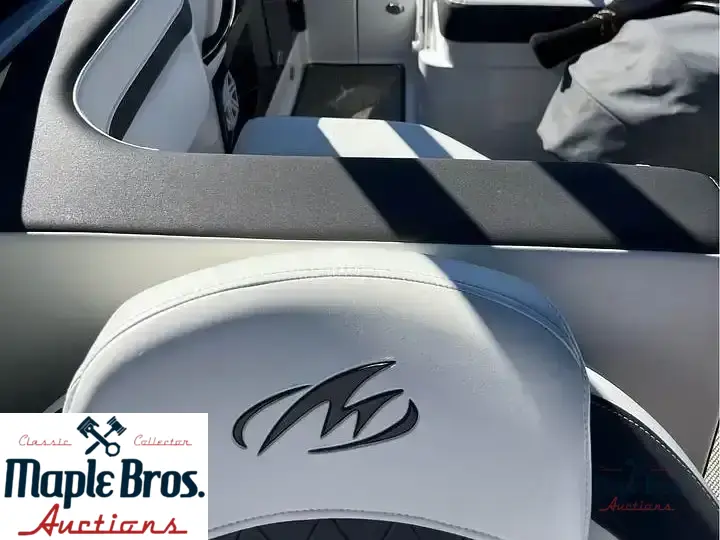 2019 Monterey 258SS