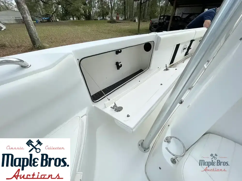 2013 Robalo R260