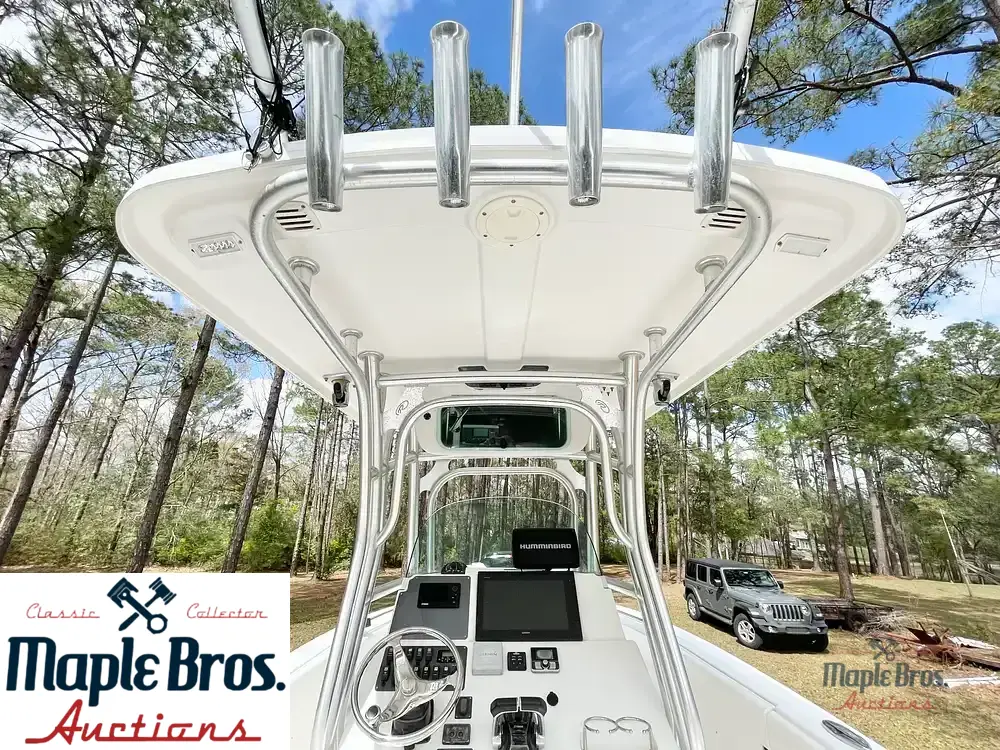 2013 Robalo R260